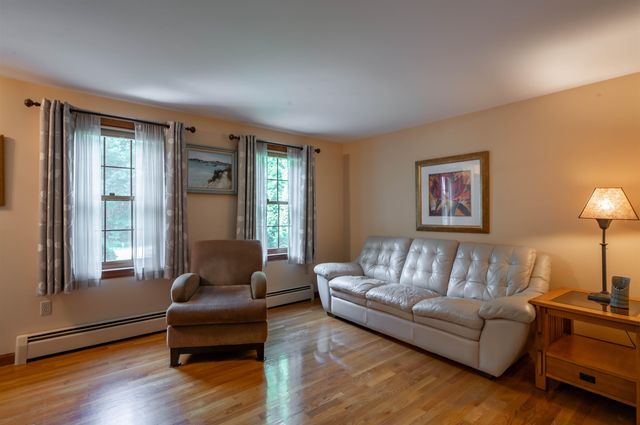 21 Marty Drive, Merrimack, NH 03054