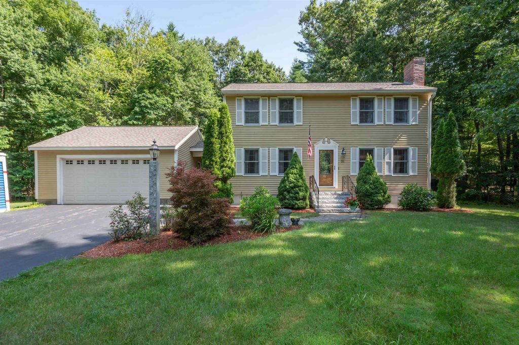 21 Marty Drive, Merrimack, NH 03054