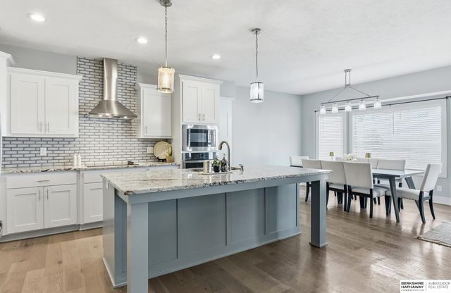 7810 N 167th Street, Bennington, NE 68007
