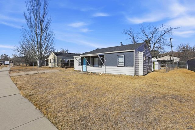 408 E ST ANNE, Rapid City, SD 57701