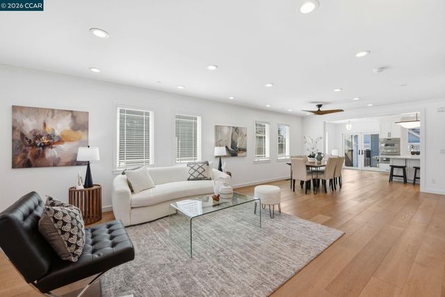 1036 Ramona Ave, Albany, CA 94706