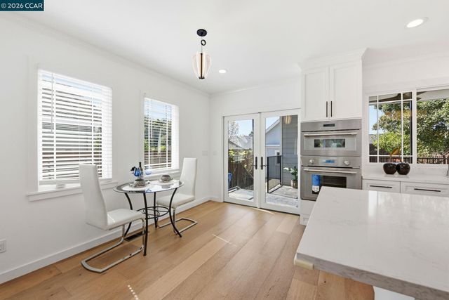 1036 Ramona Ave, Albany, CA 94706