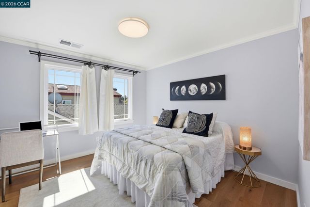 1036 Ramona Ave, Albany, CA 94706