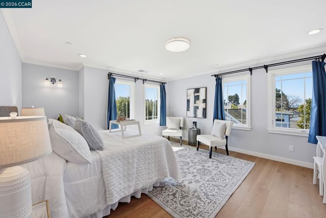 1036 Ramona Ave, Albany, CA 94706