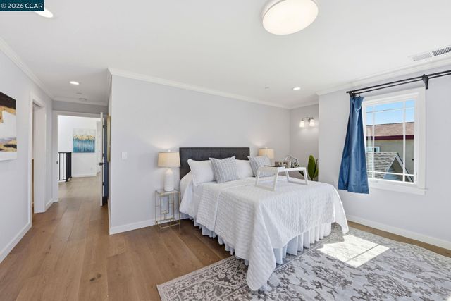 1036 Ramona Ave, Albany, CA 94706