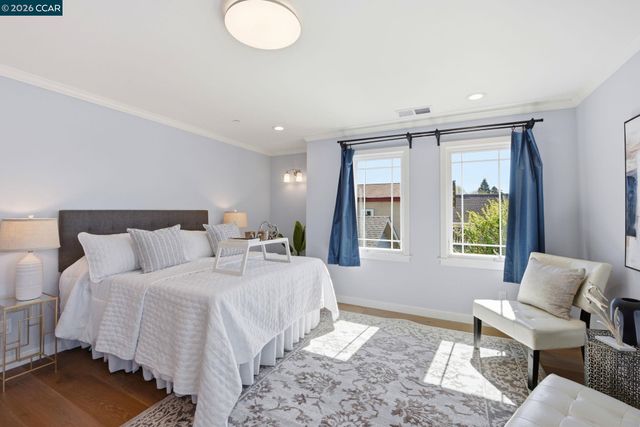 1036 Ramona Ave, Albany, CA 94706