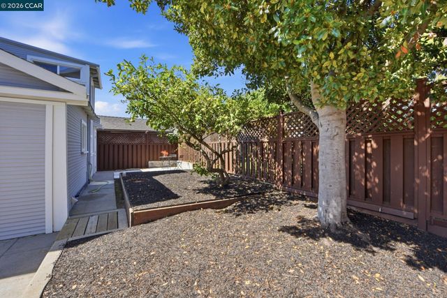 1036 Ramona Ave, Albany, CA 94706