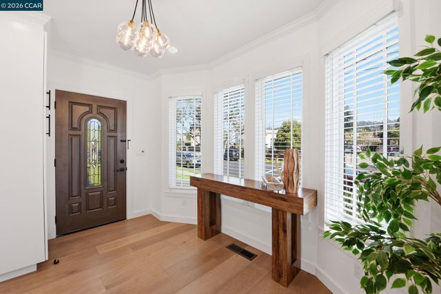 1036 Ramona Ave, Albany, CA 94706