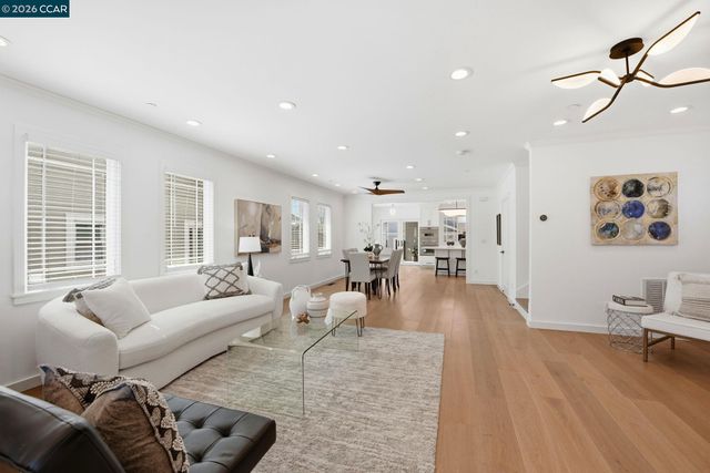 1036 Ramona Ave, Albany, CA 94706