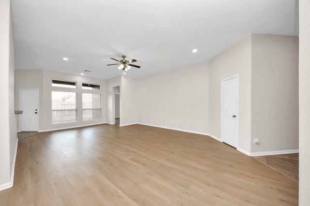 6431 Westward Wood Way, Humble, TX 77338