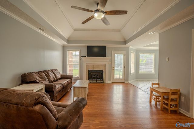 1404 Lake Pointe Drive SW, Decatur, AL 35603