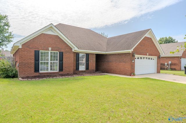1404 Lake Pointe Drive SW, Decatur, AL 35603