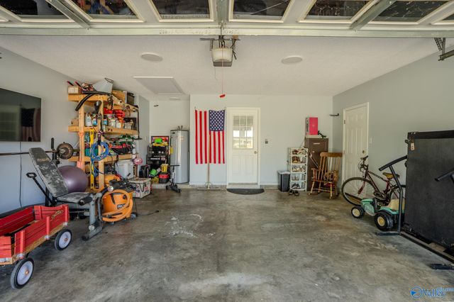 1404 Lake Pointe Drive SW, Decatur, AL 35603