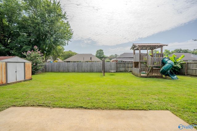 1404 Lake Pointe Drive SW, Decatur, AL 35603