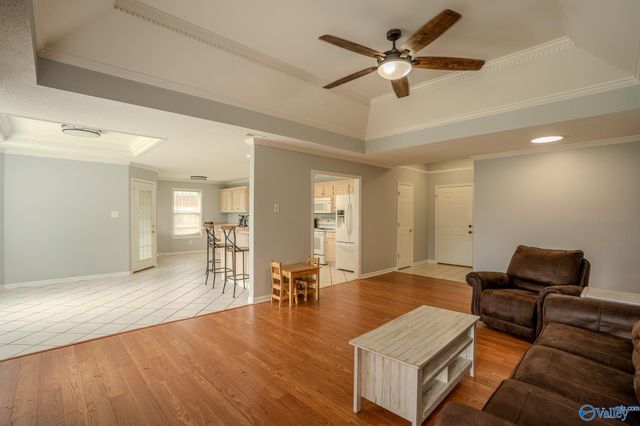 1404 Lake Pointe Drive SW, Decatur, AL 35603