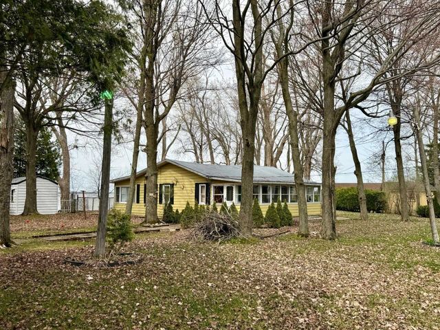 33 Leo Drive, Swanton, VT 05488