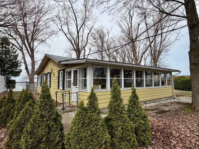 33 Leo Drive, Swanton, VT 05488