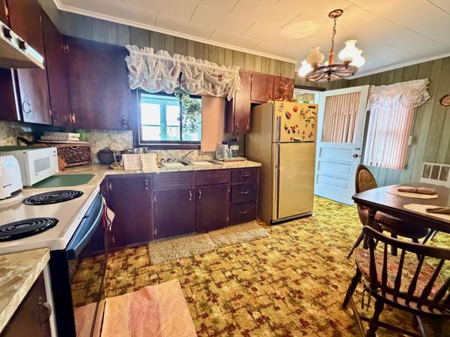 33 Leo Drive, Swanton, VT 05488