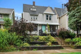 2734 N Maryland AVENUE, Milwaukee, WI 53211