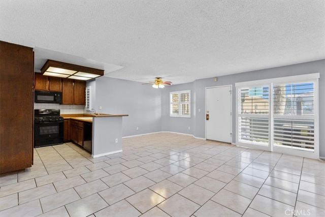 13100 Bromont Avenue 15, Sylmar, CA 91342