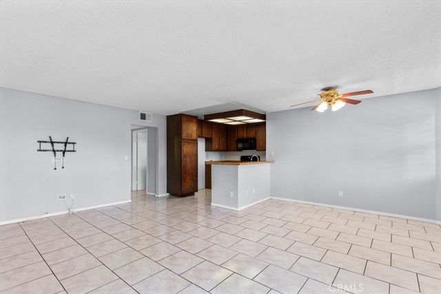 13100 Bromont Avenue 15, Sylmar, CA 91342