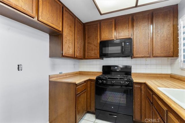 13100 Bromont Avenue 15, Sylmar, CA 91342