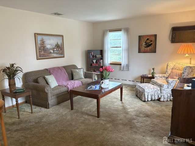 7 Walnut Street, East Brunswick, NJ 08816