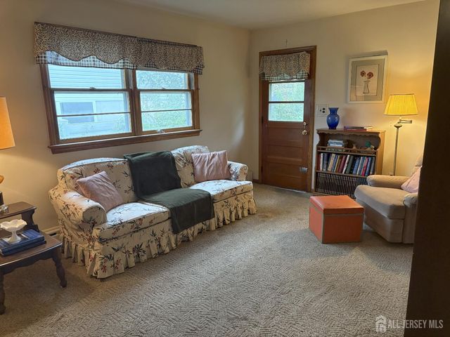 7 Walnut Street, East Brunswick, NJ 08816