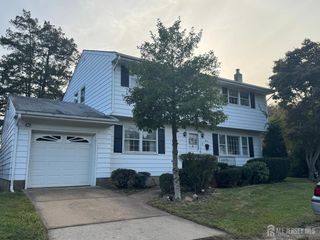 7 Walnut Street, East Brunswick, NJ 08816