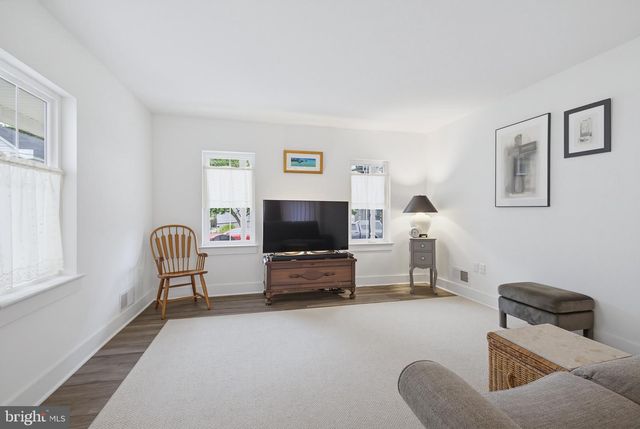20 WILLOW ST, Lititz, PA 17543