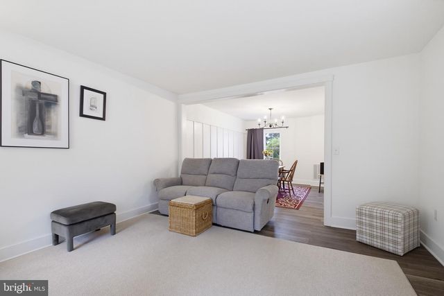 20 WILLOW ST, Lititz, PA 17543