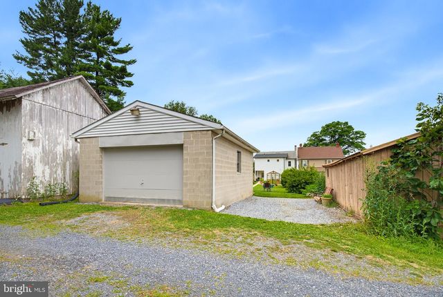 20 WILLOW ST, Lititz, PA 17543