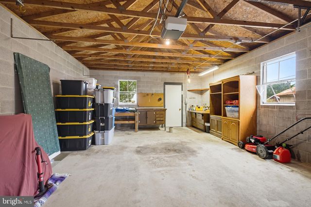 20 WILLOW ST, Lititz, PA 17543