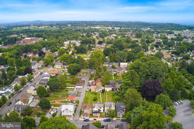 20 WILLOW ST, Lititz, PA 17543