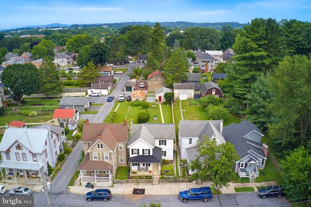 20 WILLOW ST, Lititz, PA 17543