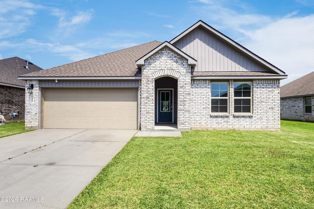 105 Chestnut Oak Drive, Lafayette, LA 70507