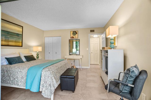 3939 NE 5th Avenue F103, Boca Raton, FL 33431