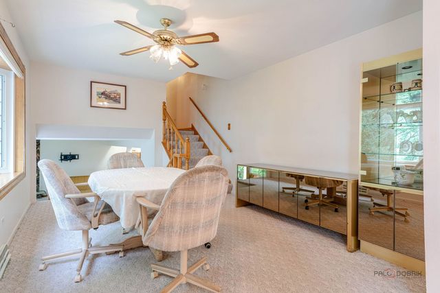39152 N West End Drive, Spring Grove, IL 60081