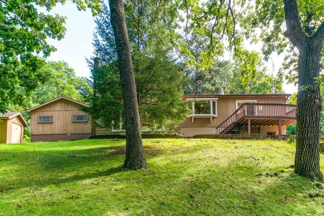 39152 N West End Drive, Spring Grove, IL 60081