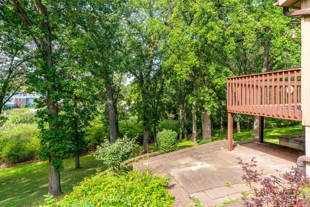 39152 N West End Drive, Spring Grove, IL 60081
