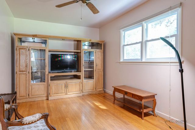 39152 N West End Drive, Spring Grove, IL 60081