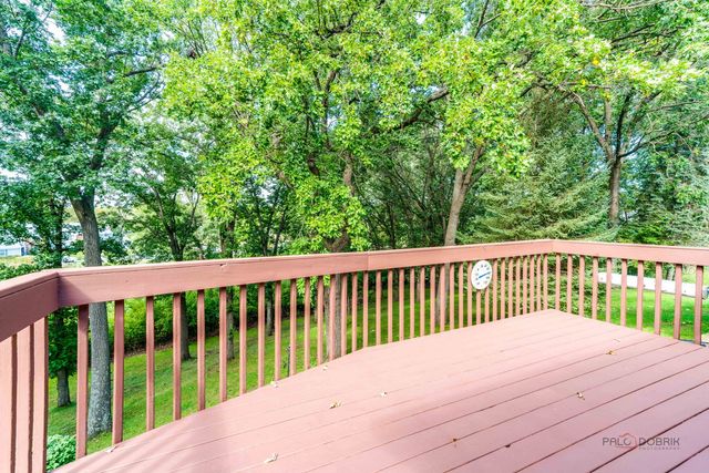 39152 N West End Drive, Spring Grove, IL 60081