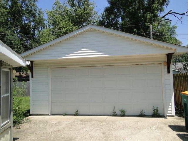 112 Fairlane Drive, Joliet, IL 60435