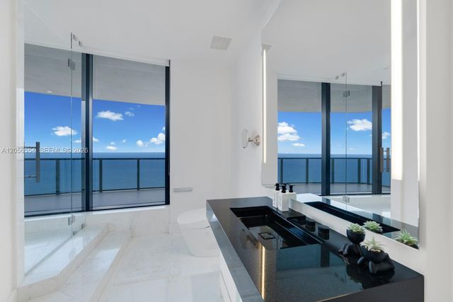 18555 Collins Ave 5201, Sunny Isles Beach, FL 33160
