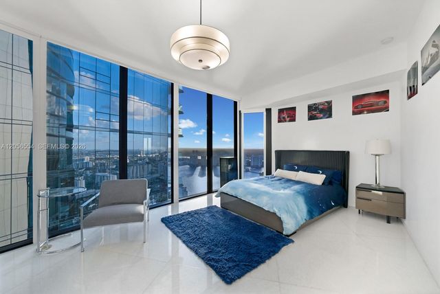 18555 Collins Ave 5201, Sunny Isles Beach, FL 33160