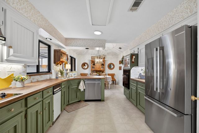 206 Rainbow Circle, Rockwall, TX 75032