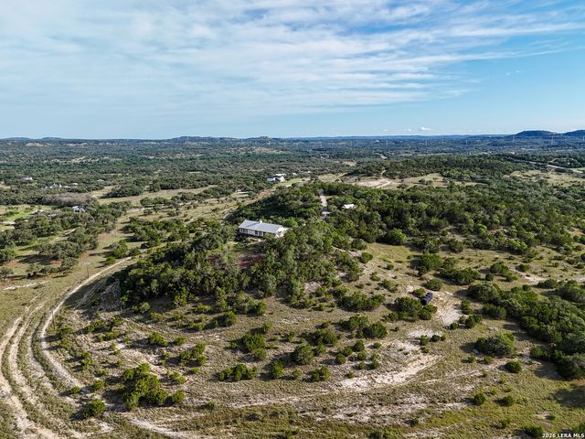 26 SEEWALD RD, Boerne, TX 78006