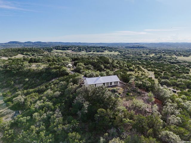 26 SEEWALD RD, Boerne, TX 78006