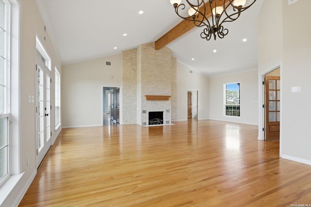 26 SEEWALD RD, Boerne, TX 78006
