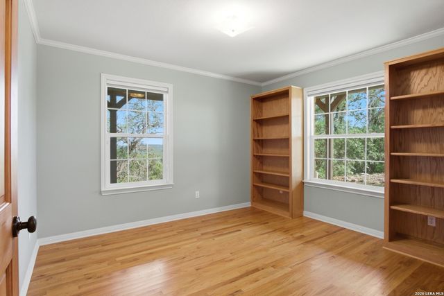 26 SEEWALD RD, Boerne, TX 78006